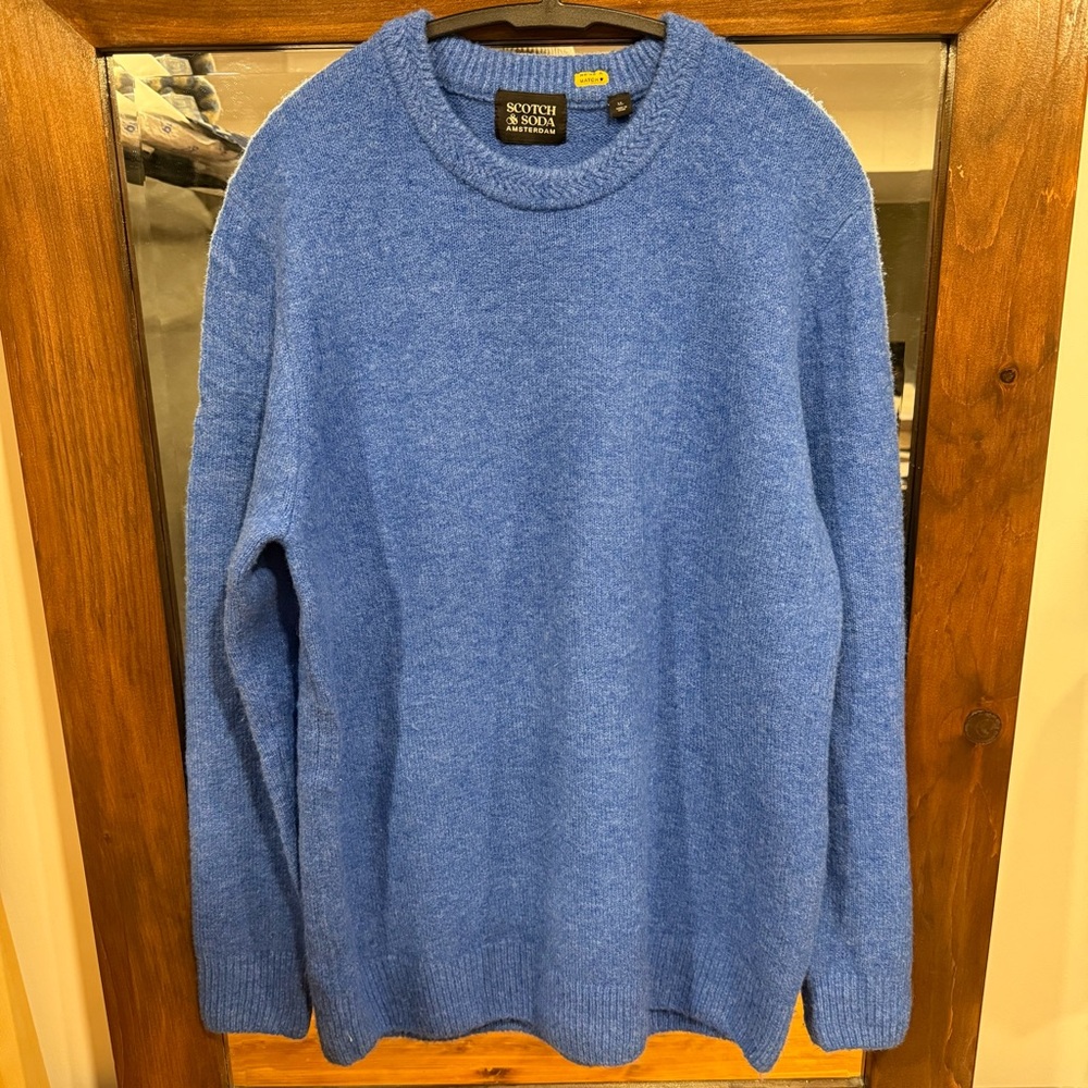BNWOT Scotch & Soda Men's Vibrant Blue Crewneck Sweater